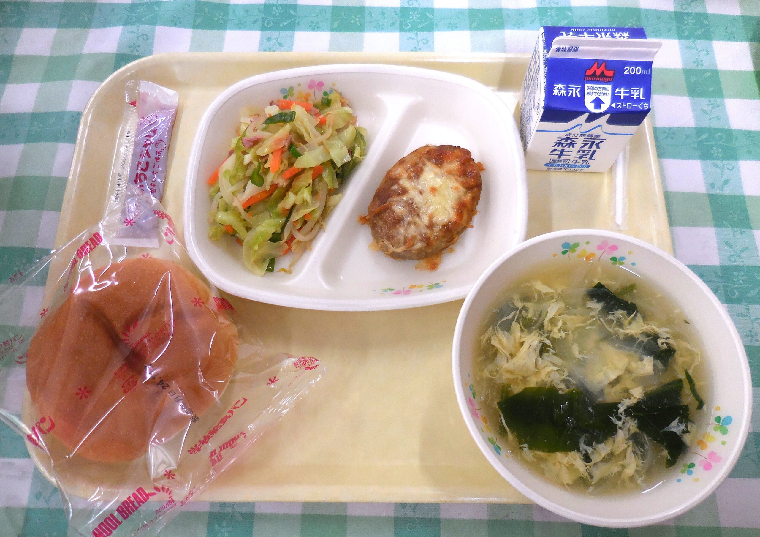 11月8日の給食写真です。 のサムネイル画像