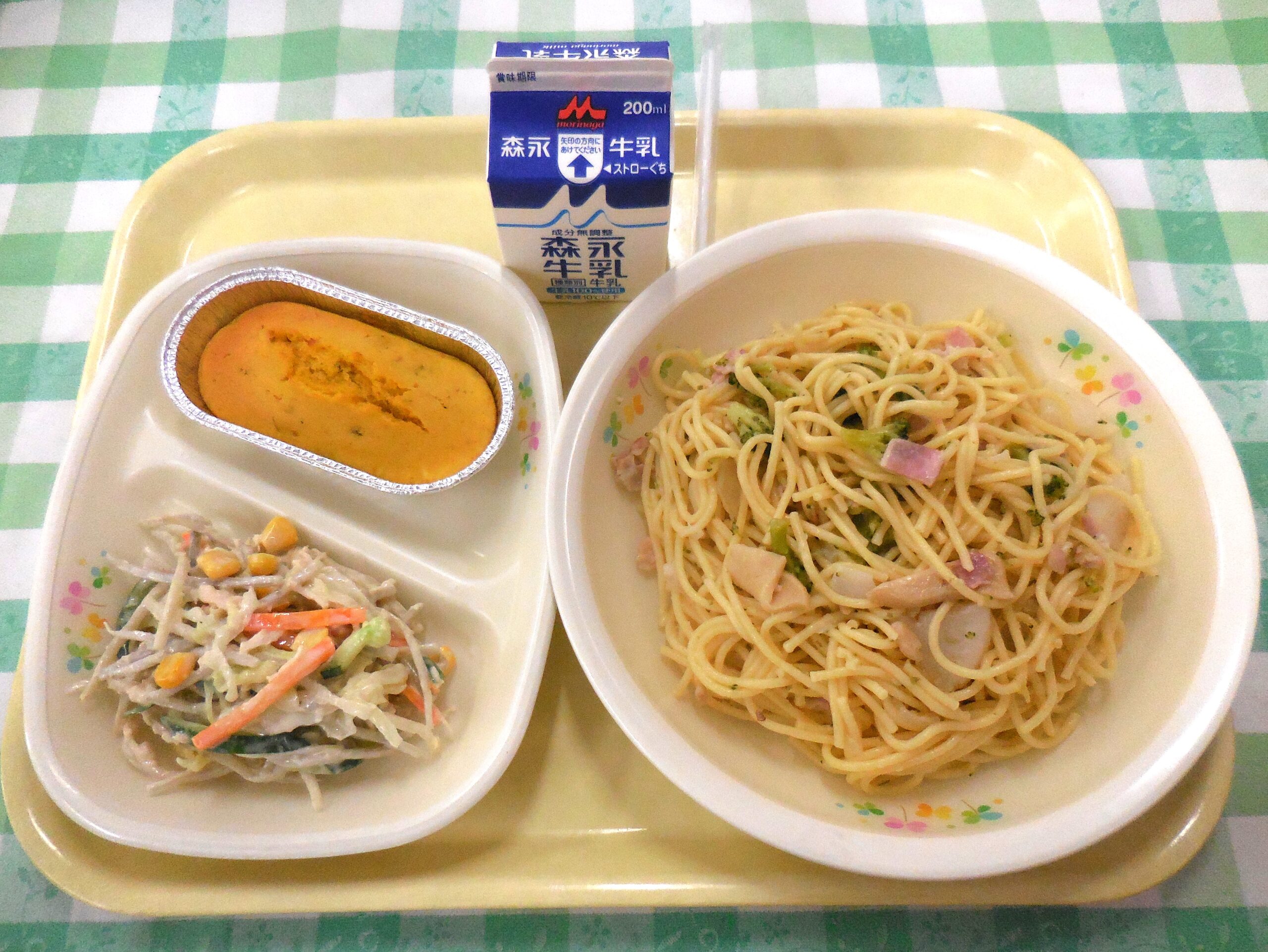 12月６日の給食写真です。 のサムネイル画像