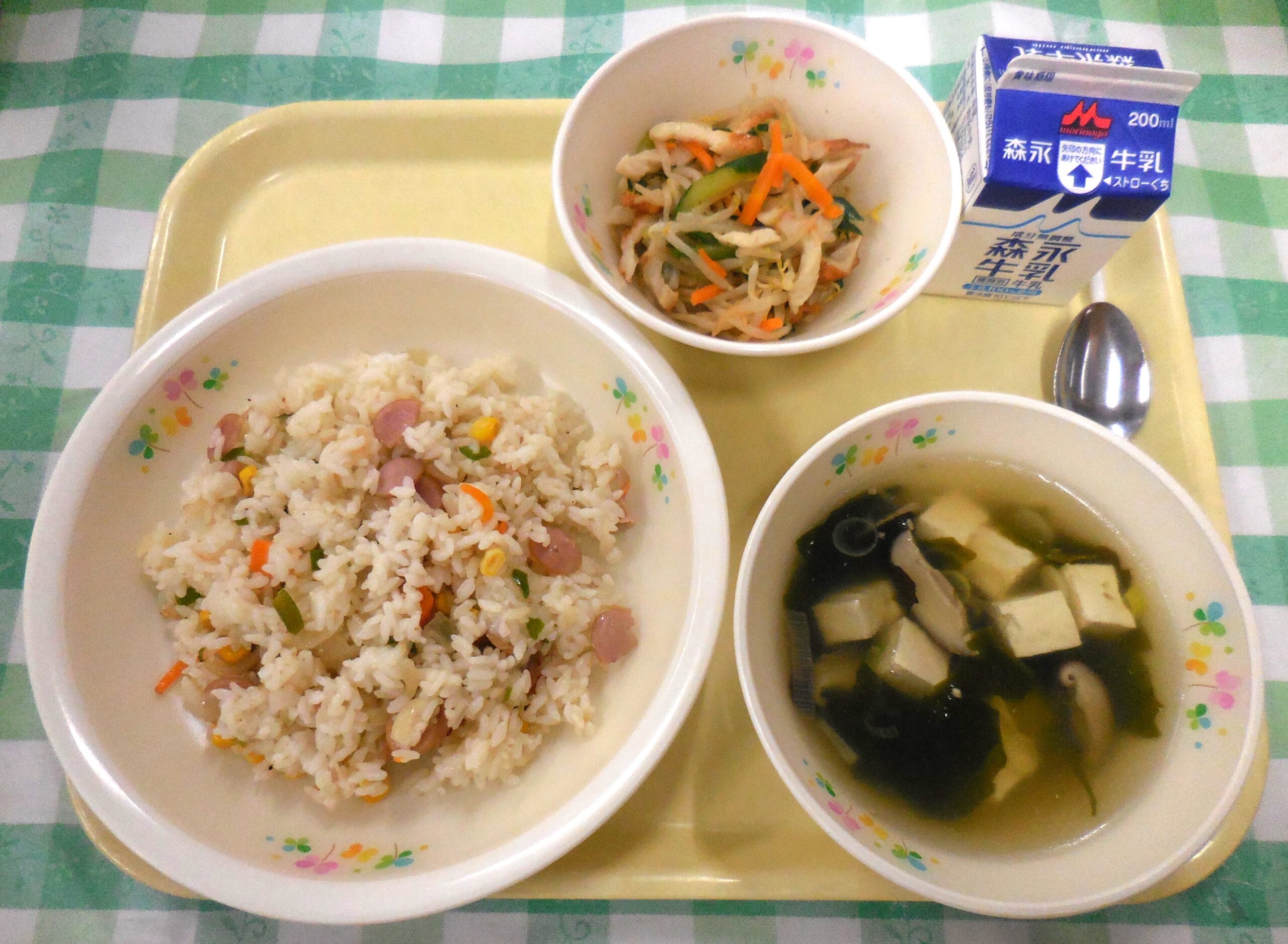 12月９日の給食写真です。 のサムネイル画像