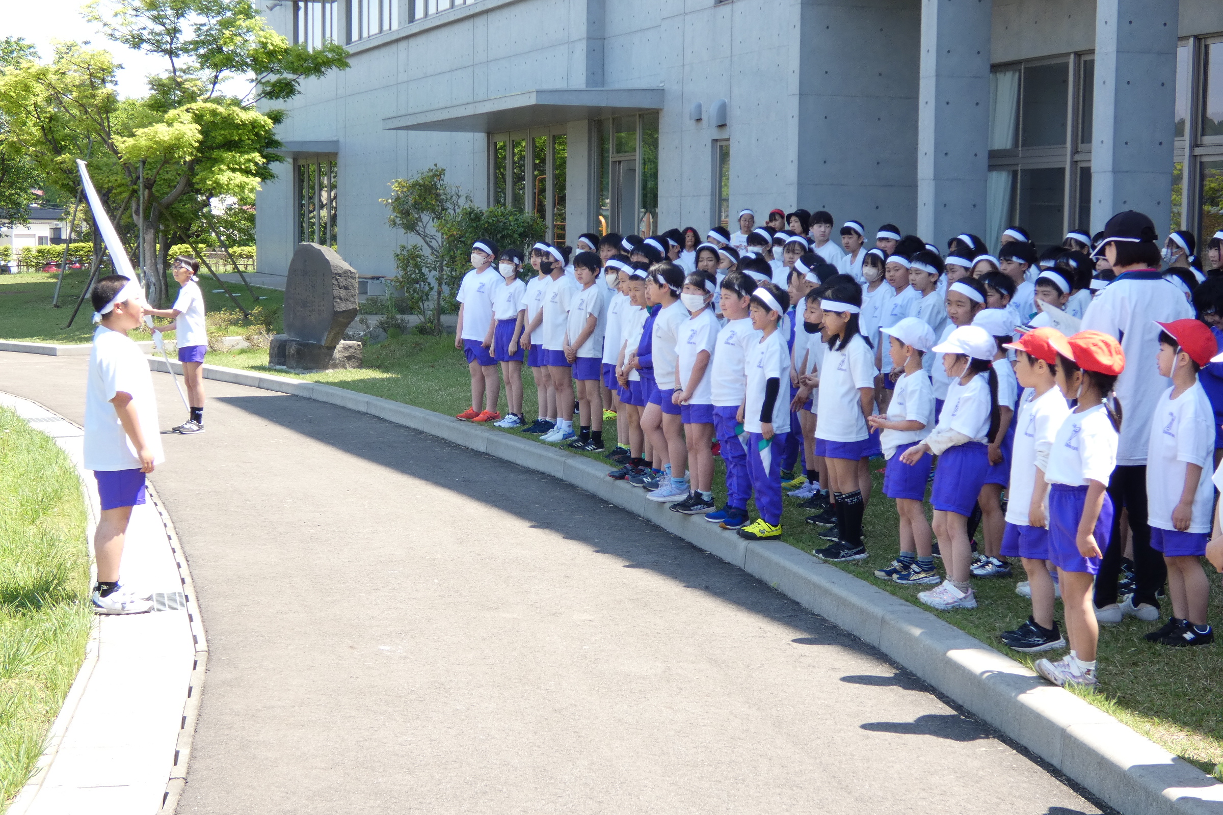 5月19日　運動会全体練習を行いました のサムネイル画像