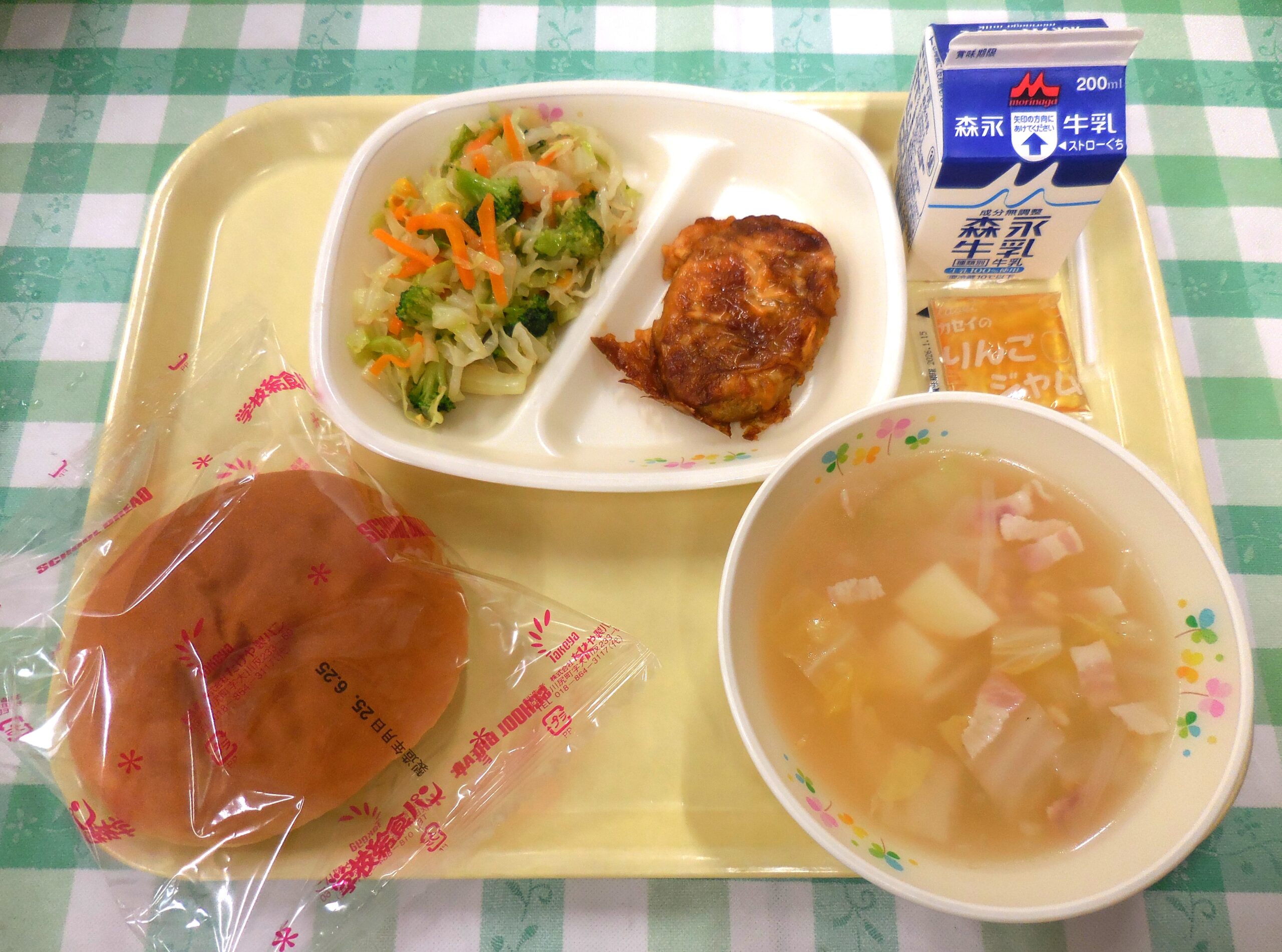 ６月２７日の給食写真です。 のサムネイル画像
