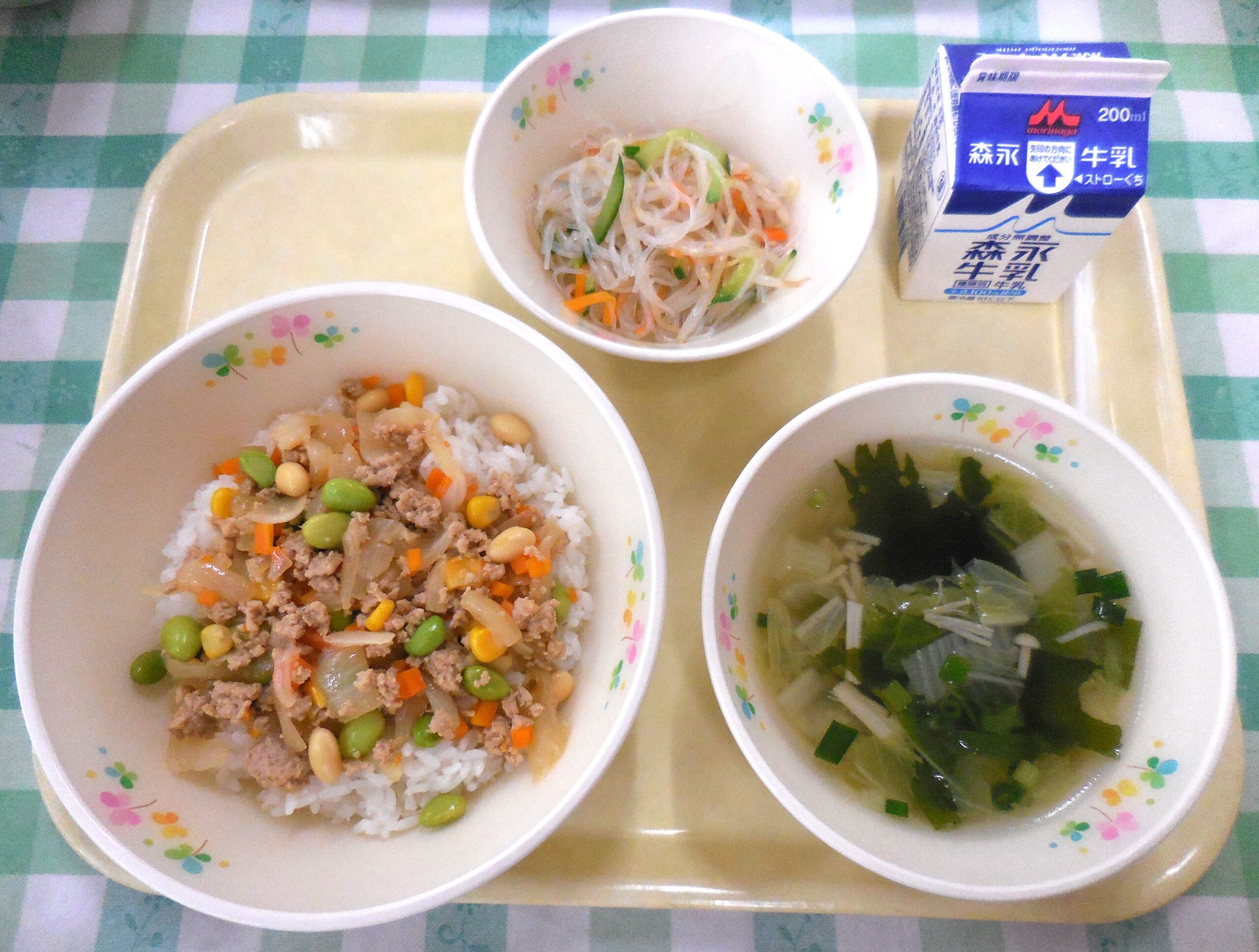 8月28日の給食写真です。 のサムネイル画像