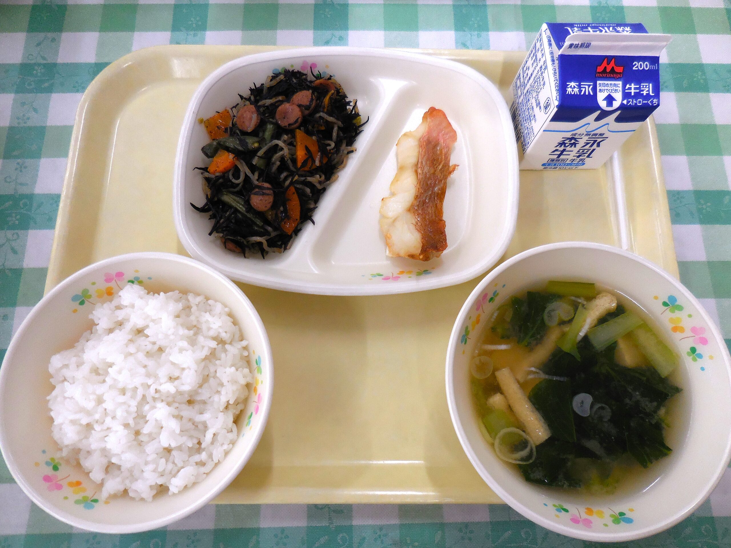 １０月２日の給食写真です。 のサムネイル画像