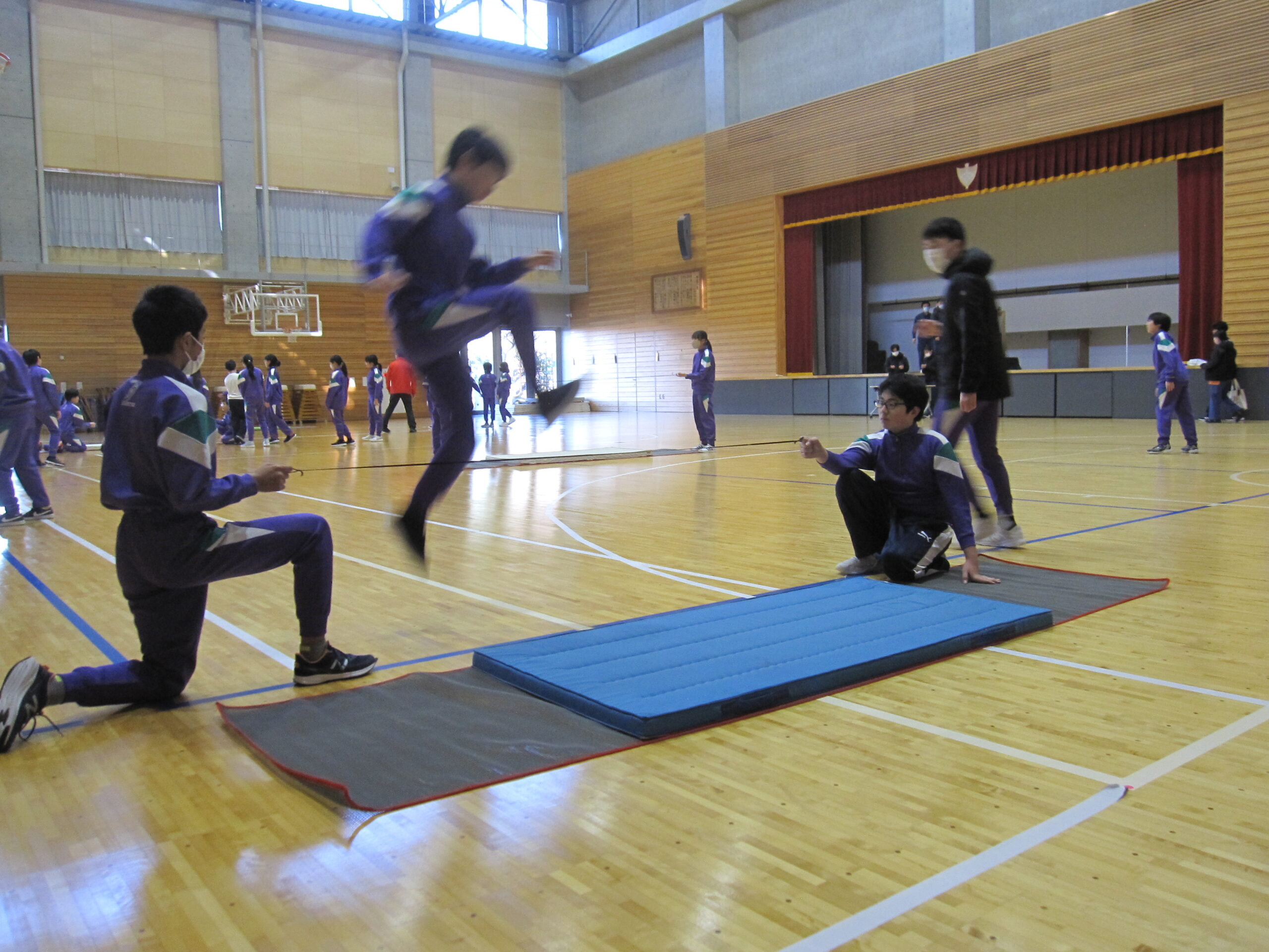 12月2日　体育の学習から のサムネイル画像