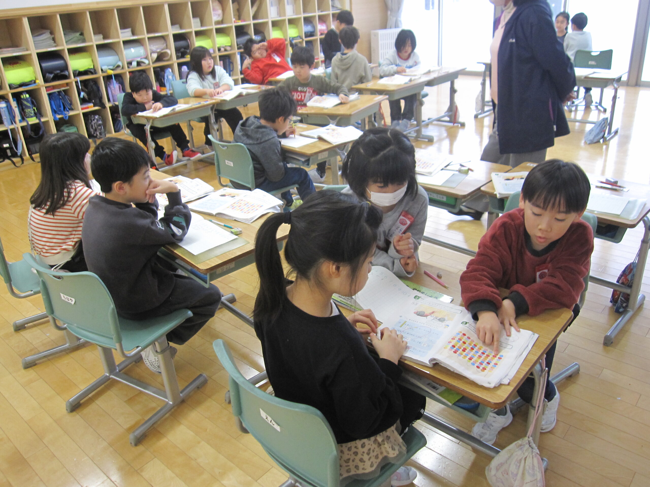 1月22日 大きな数の学習をしています のサムネイル画像