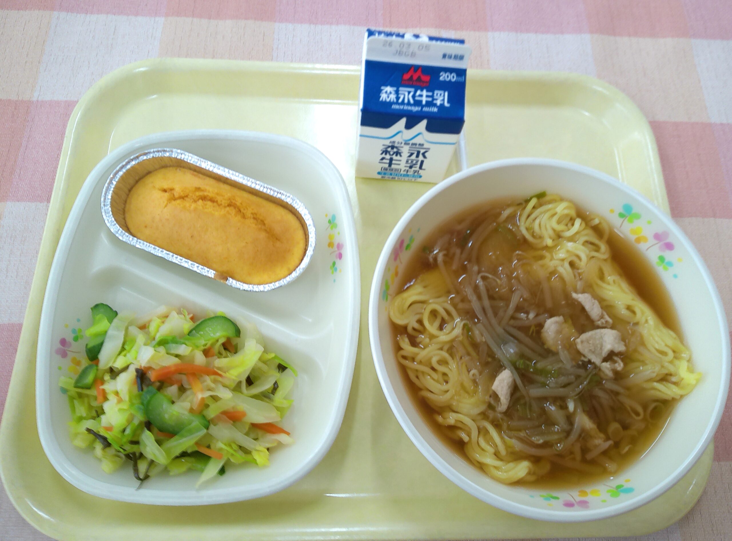 2月25日の給食写真です。 のサムネイル画像