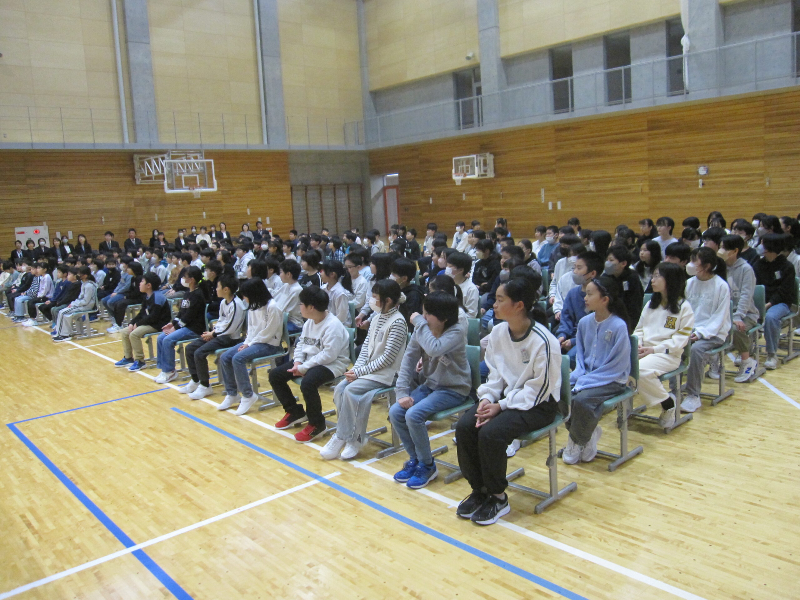 ４月７日 新任式・始業式が行われました のサムネイル画像