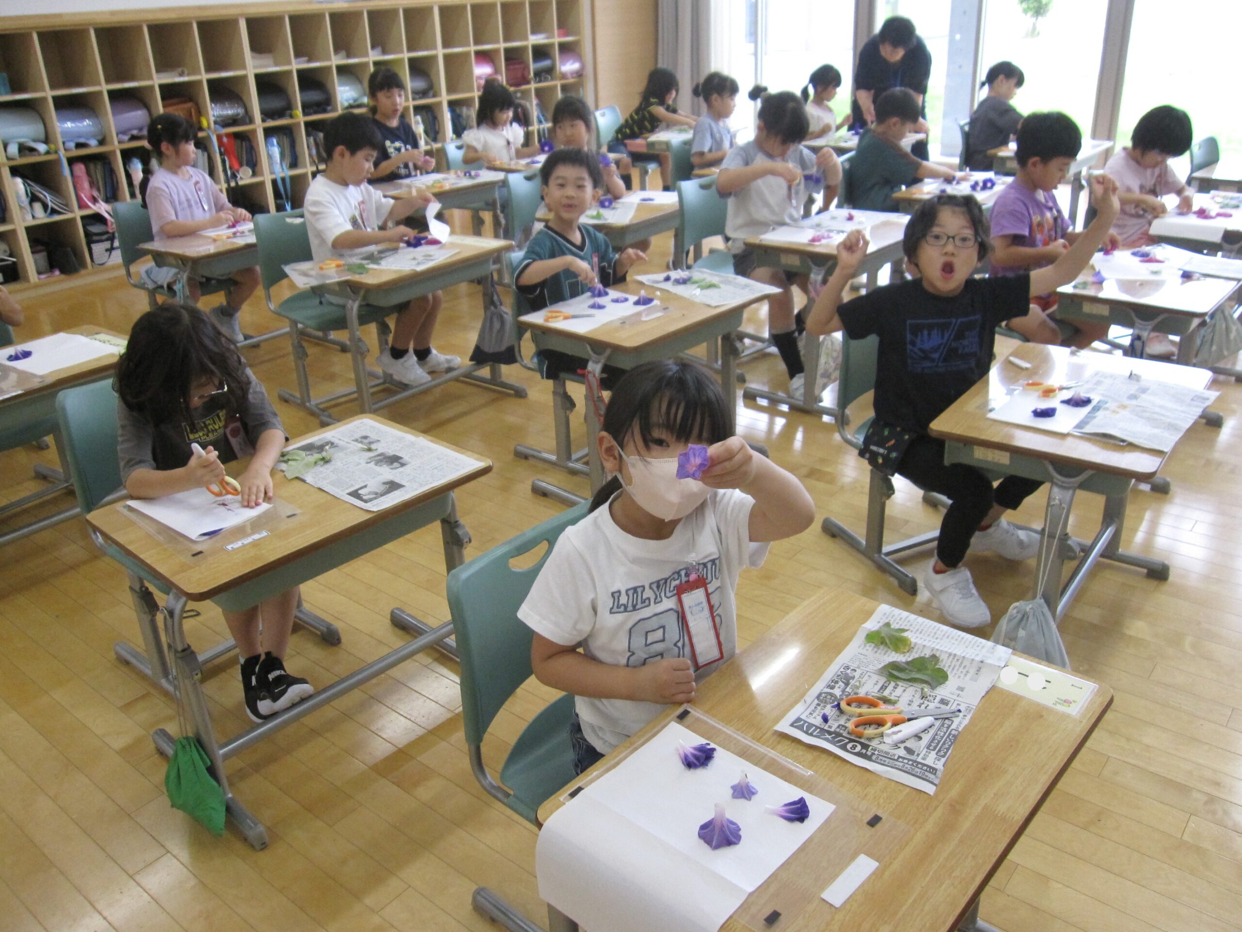 ８月31日 こすり染めに挑戦！ のサムネイル画像